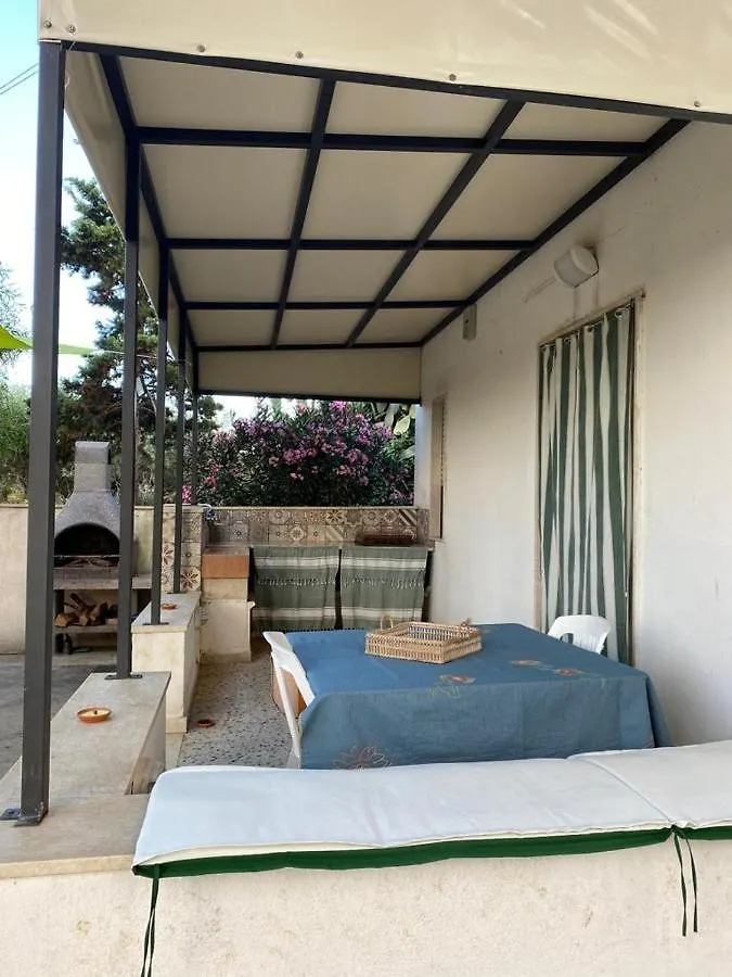 Appartamento La Casa del Gelso Tonnara di Bonagia 0*,  Italia